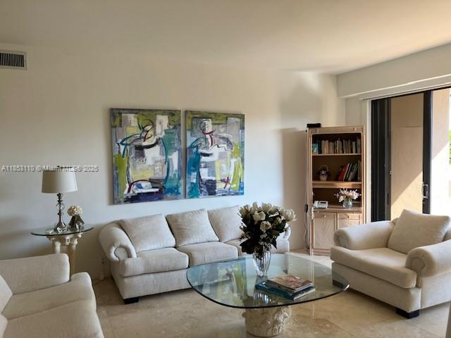 201 Crandon Blvd # 207