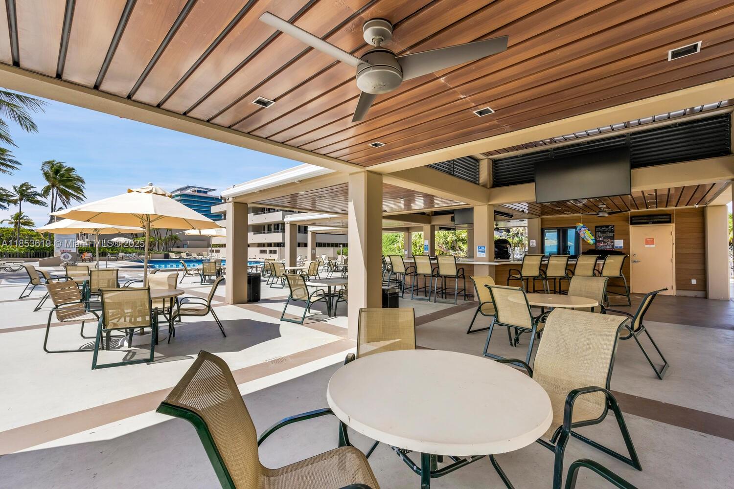 201 Crandon Blvd # 1030