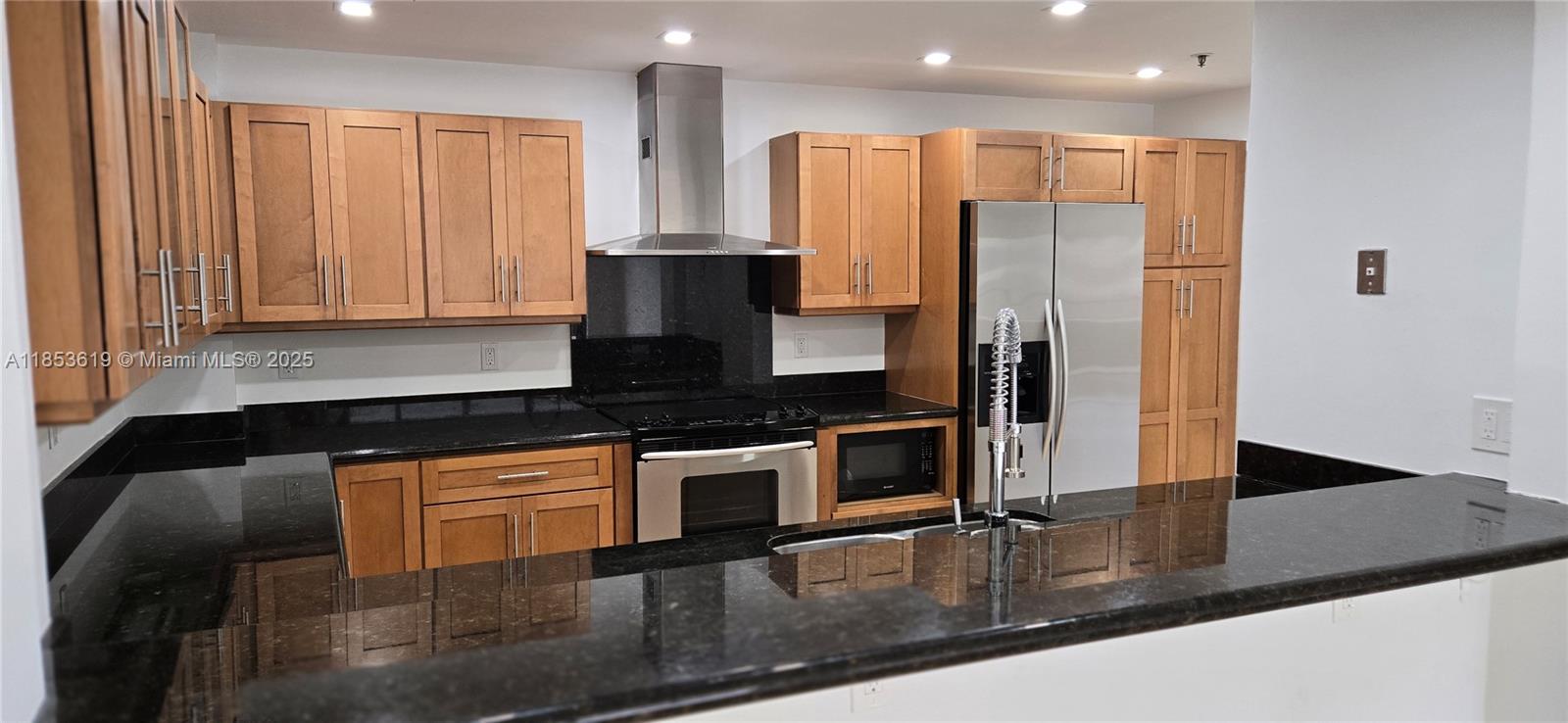 201 Crandon Blvd # 1030