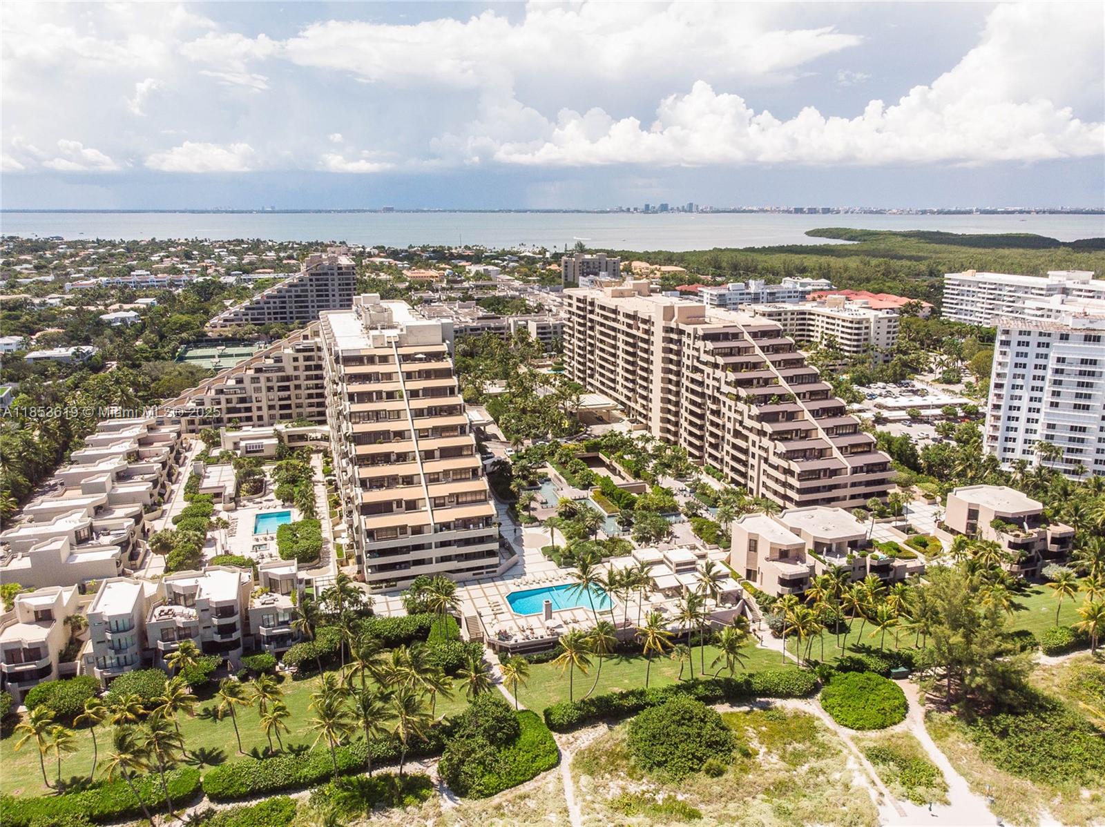 201 Crandon Blvd # 1030