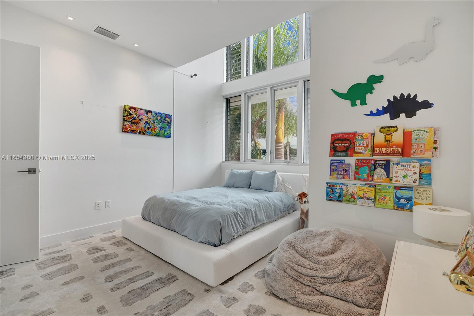 3750 Yacht Club Dr Unit: TH2