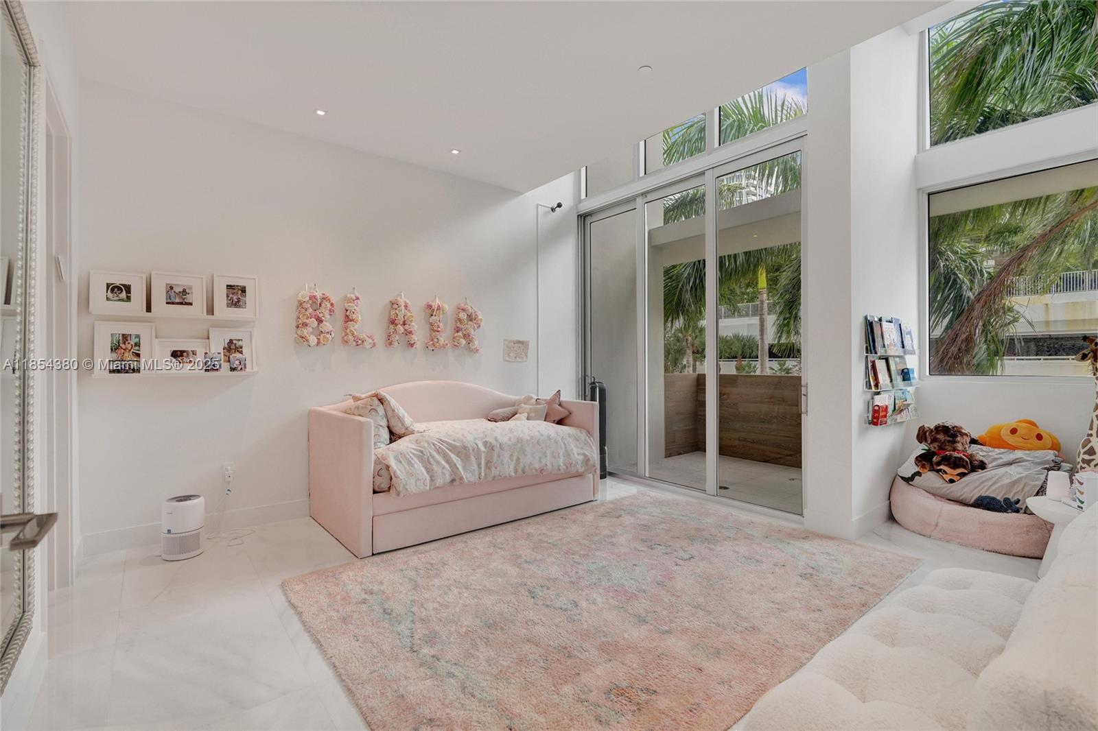 3750 Yacht Club Dr Unit: TH2