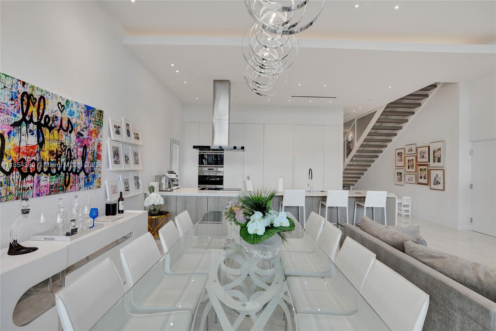 3750 Yacht Club Dr Unit: TH2