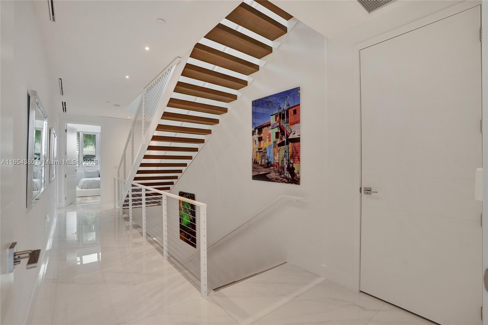 3750 Yacht Club Dr Unit: TH2