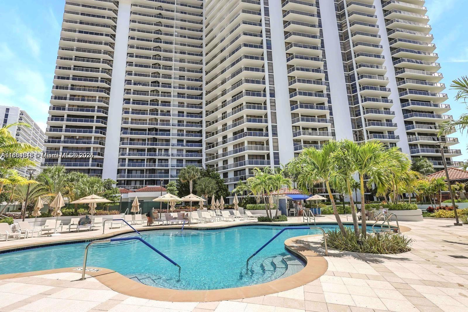 20281 E Country Club Dr # 1008