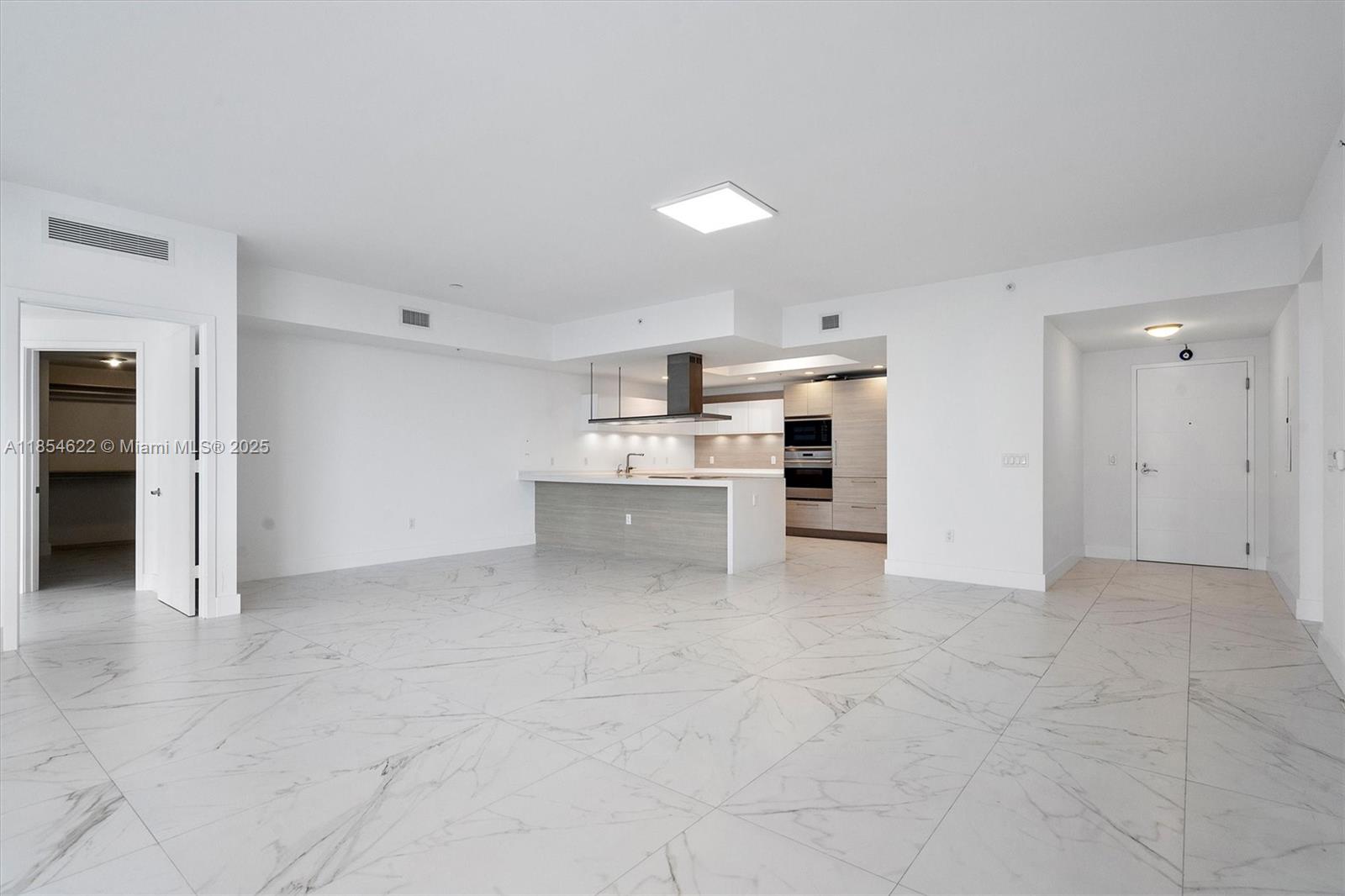 17301 Biscayne Blvd # 1907
