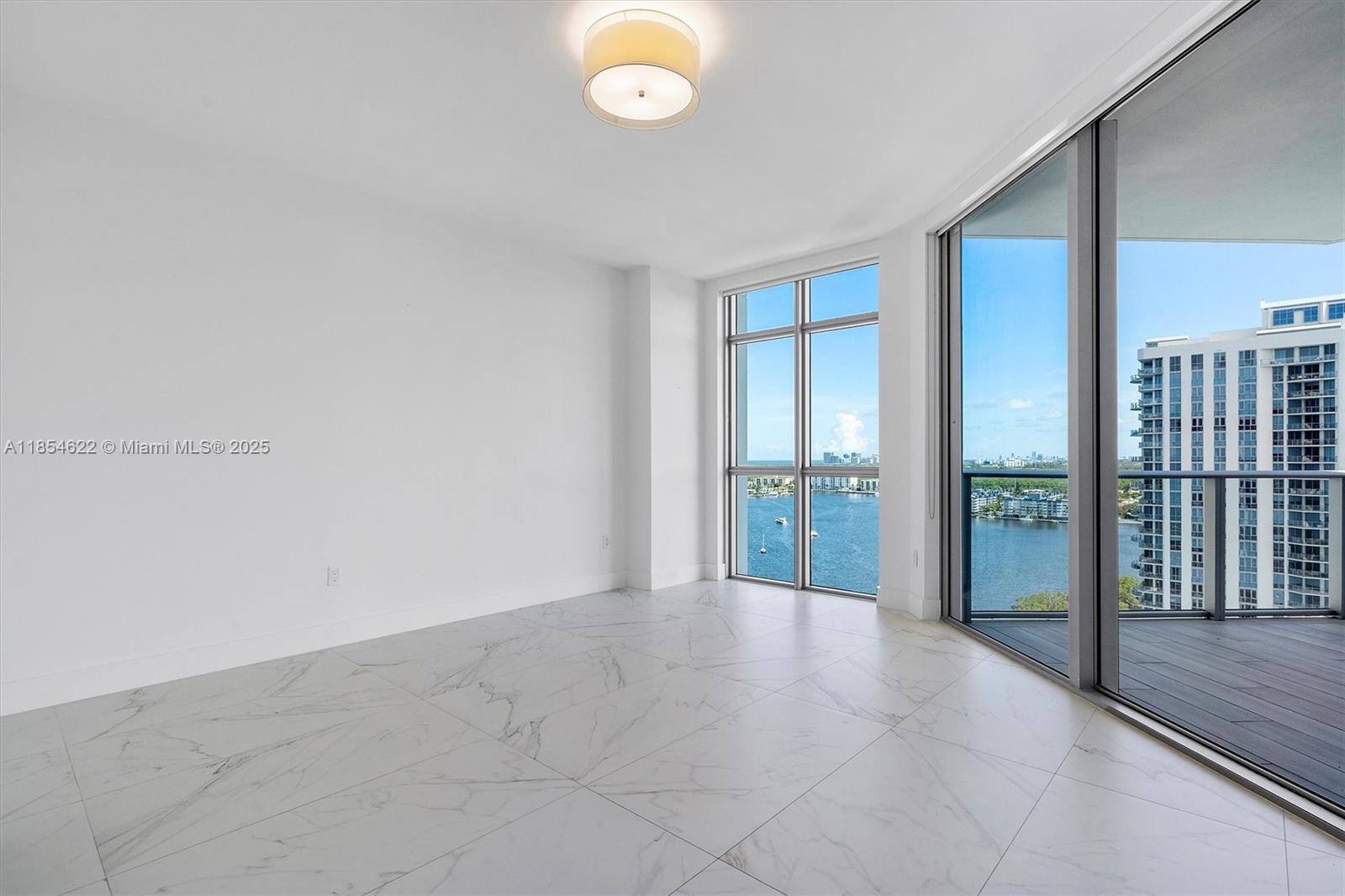 17301 Biscayne Blvd # 1907