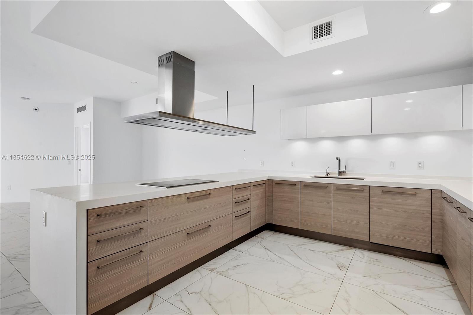 17301 Biscayne Blvd # 1907