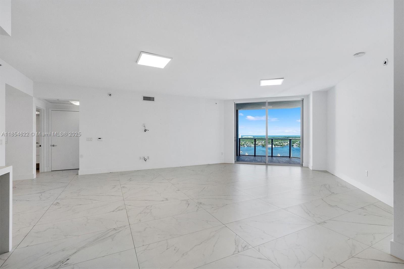17301 Biscayne Blvd # 1907