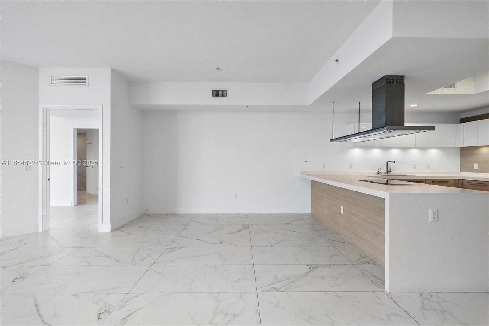 17301 Biscayne Blvd # 1907