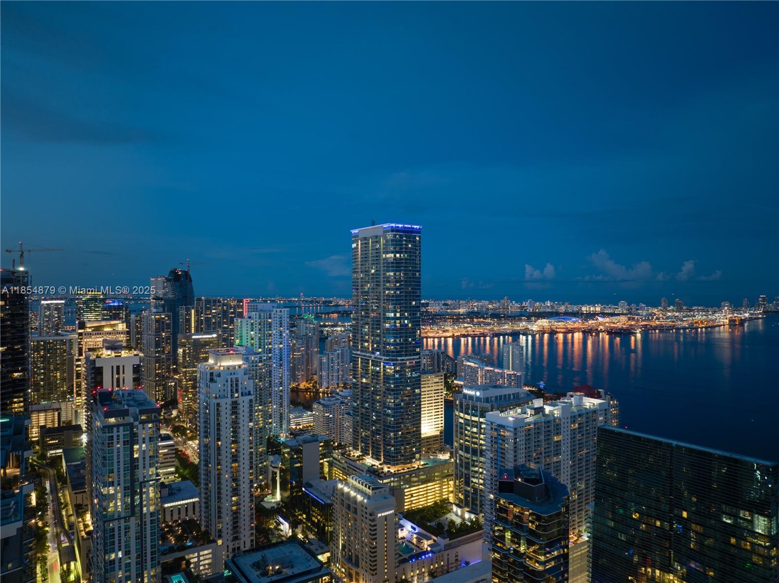 1420 S Miami Avenue Unit: 7004
