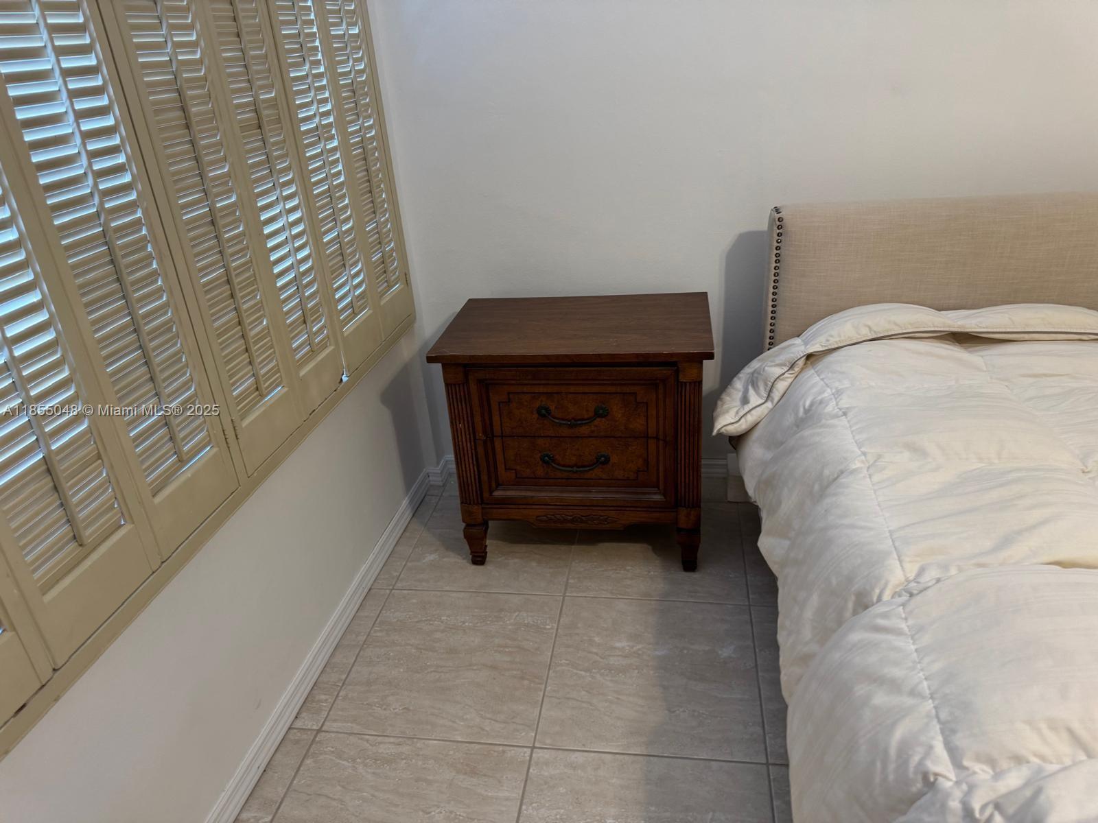 7800 carlyle ave. # 6C