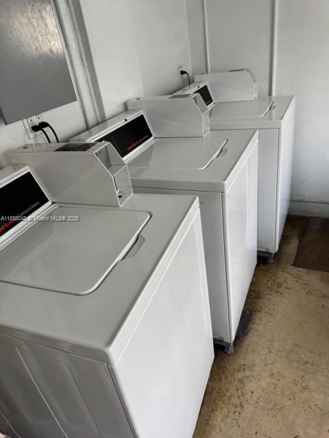 7800 carlyle ave. # 6C