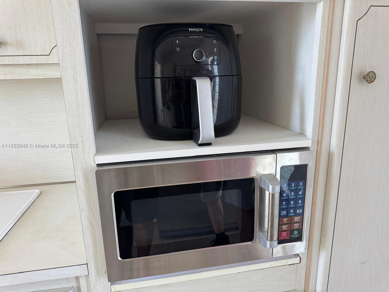 7800 carlyle ave. # 6C