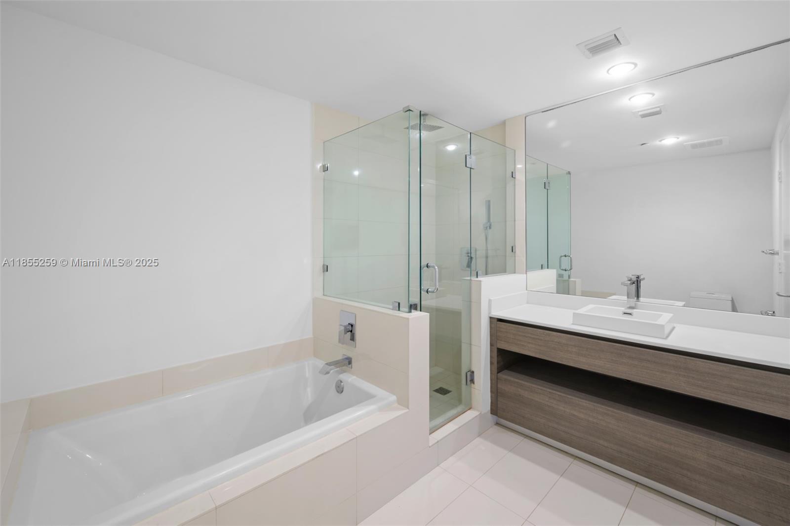 1100 S Miami Ave Unit: 1811