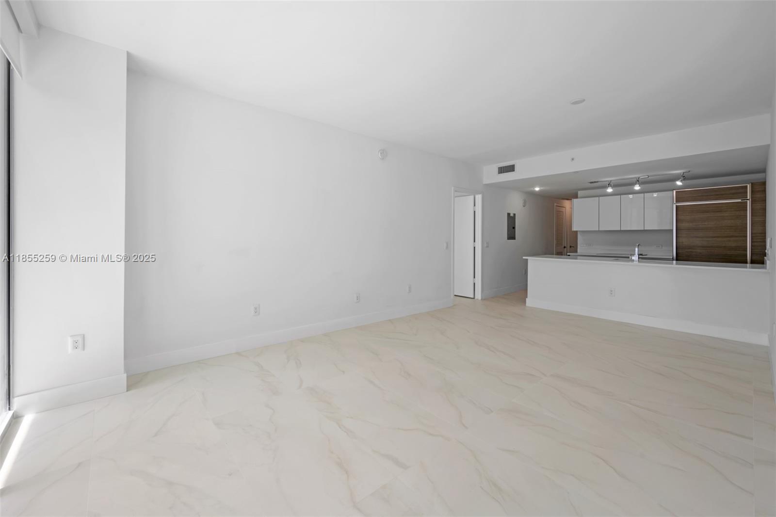 1100 S Miami Ave Unit: 1811