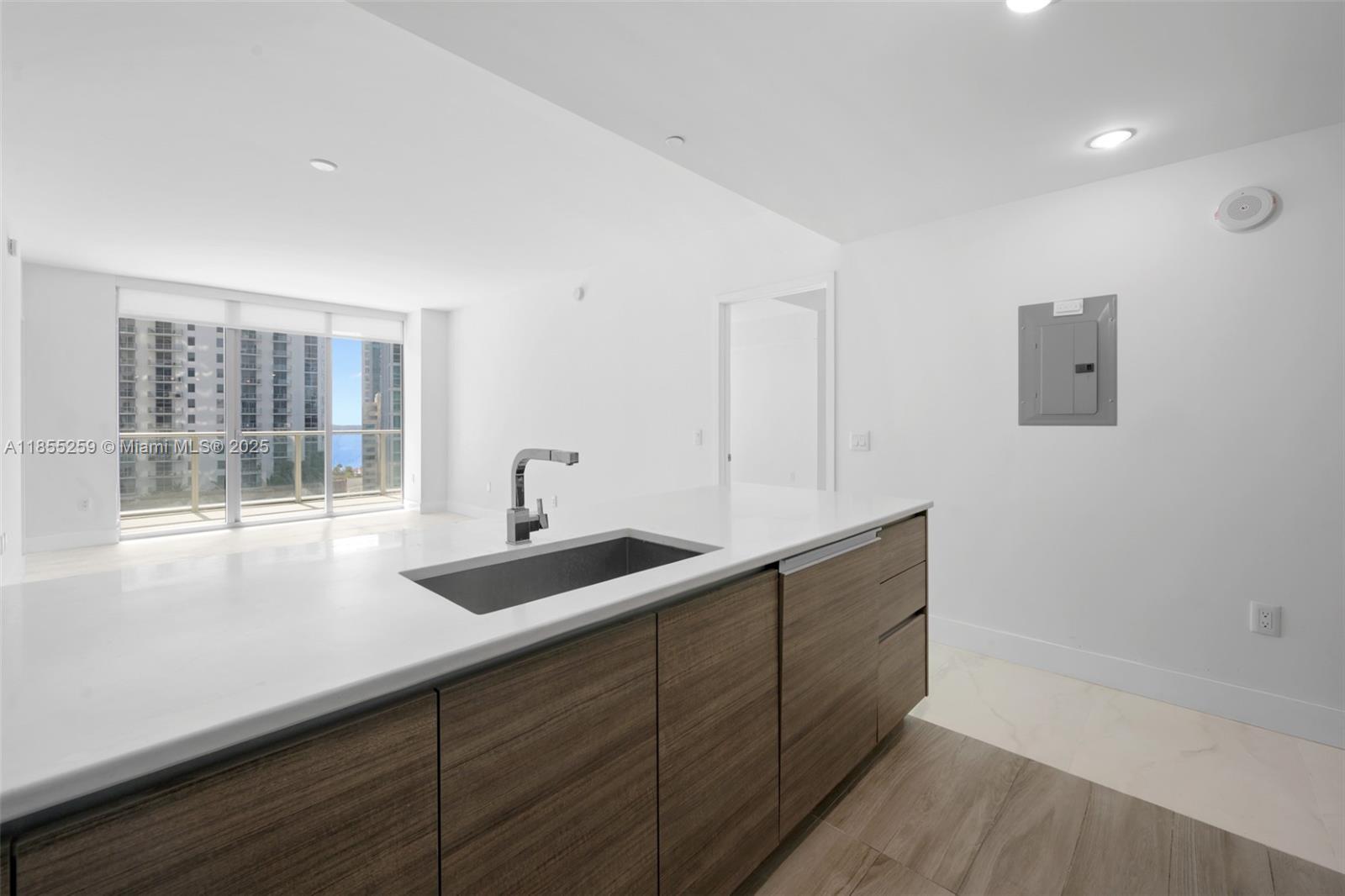 1100 S Miami Ave Unit: 1811