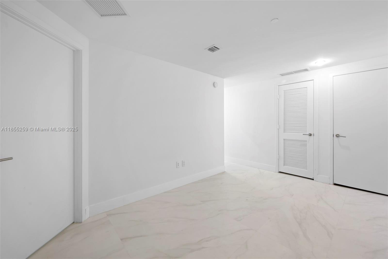 1100 S Miami Ave Unit: 1811