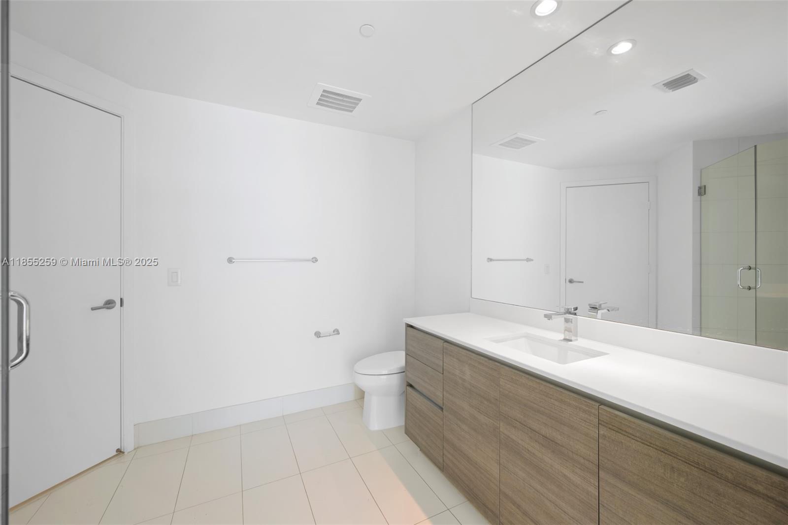 1100 S Miami Ave Unit: 1811