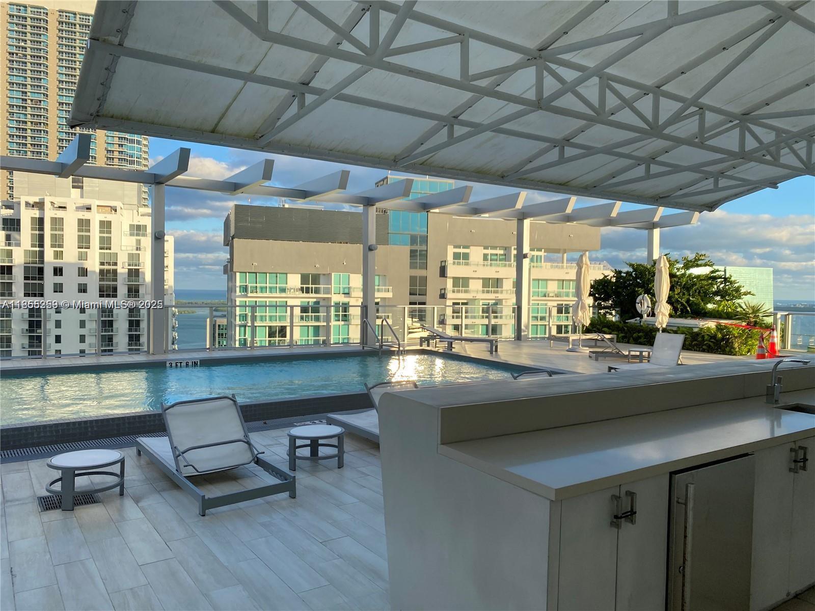 1100 S Miami Ave Unit: 1811