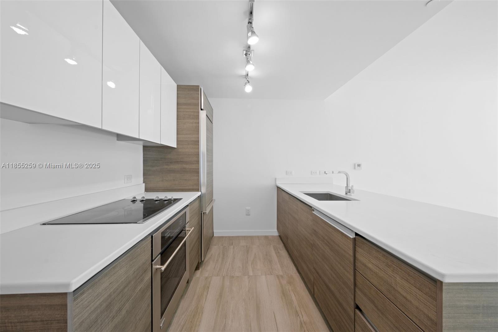1100 S Miami Ave Unit: 1811