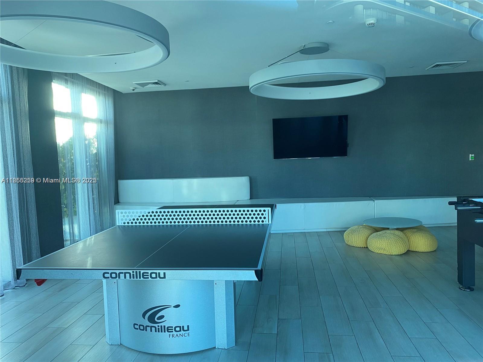 1100 S Miami Ave Unit: 1811