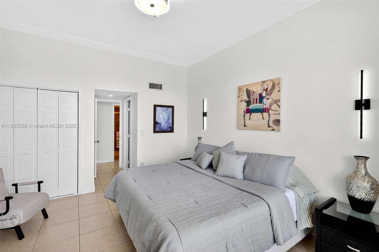1351 NE Miami Gardens Dr Unit: 1712E