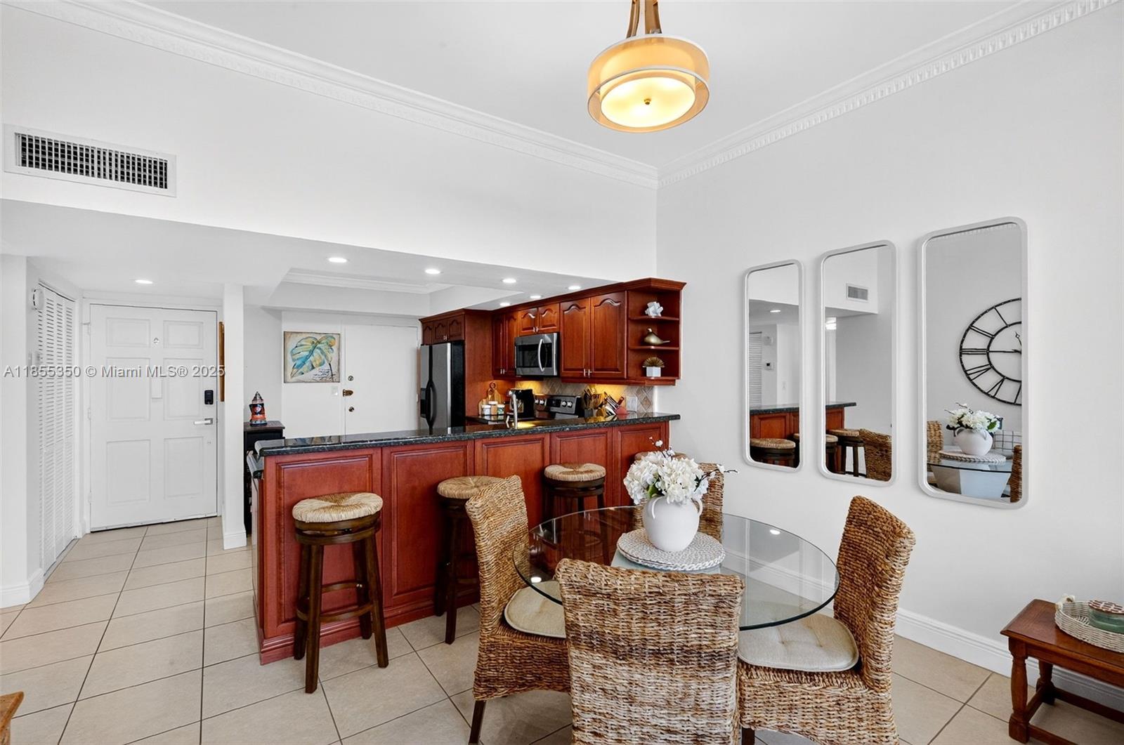 1351 NE Miami Gardens Dr Unit: 1712E