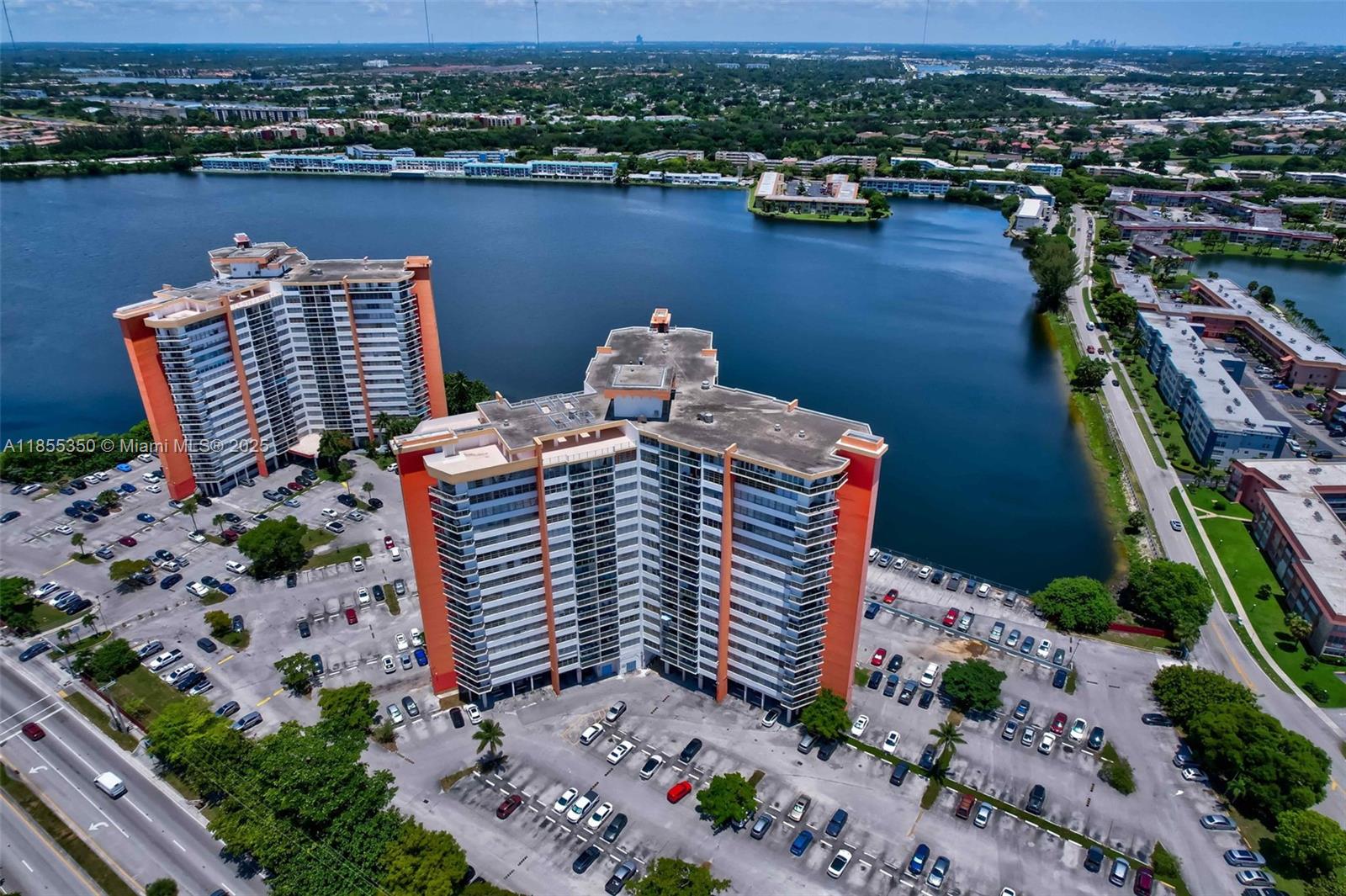 1351 NE Miami Gardens Dr Unit: 1712E