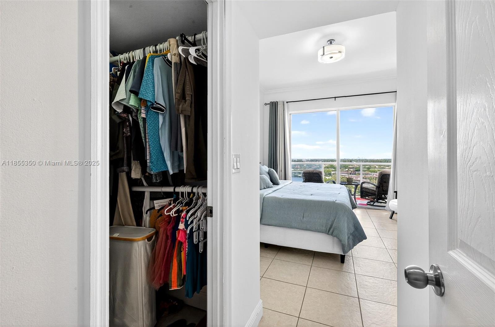 1351 NE Miami Gardens Dr Unit: 1712E