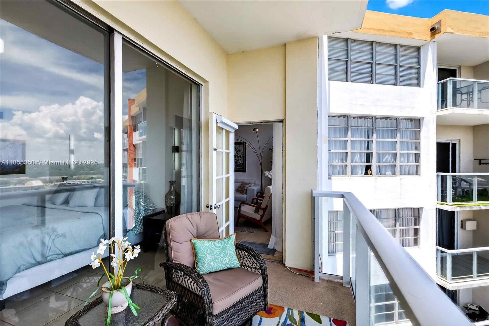 1351 NE Miami Gardens Dr Unit: 1712E