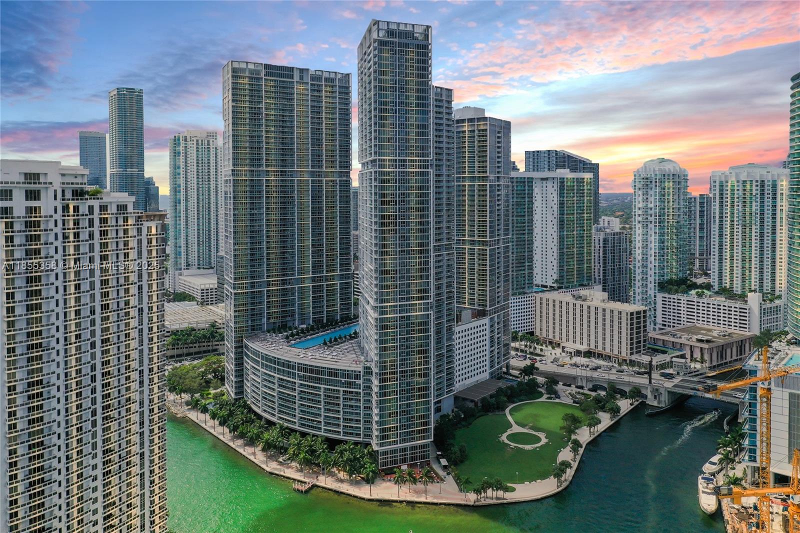 475 Brickell Ave # 4708
