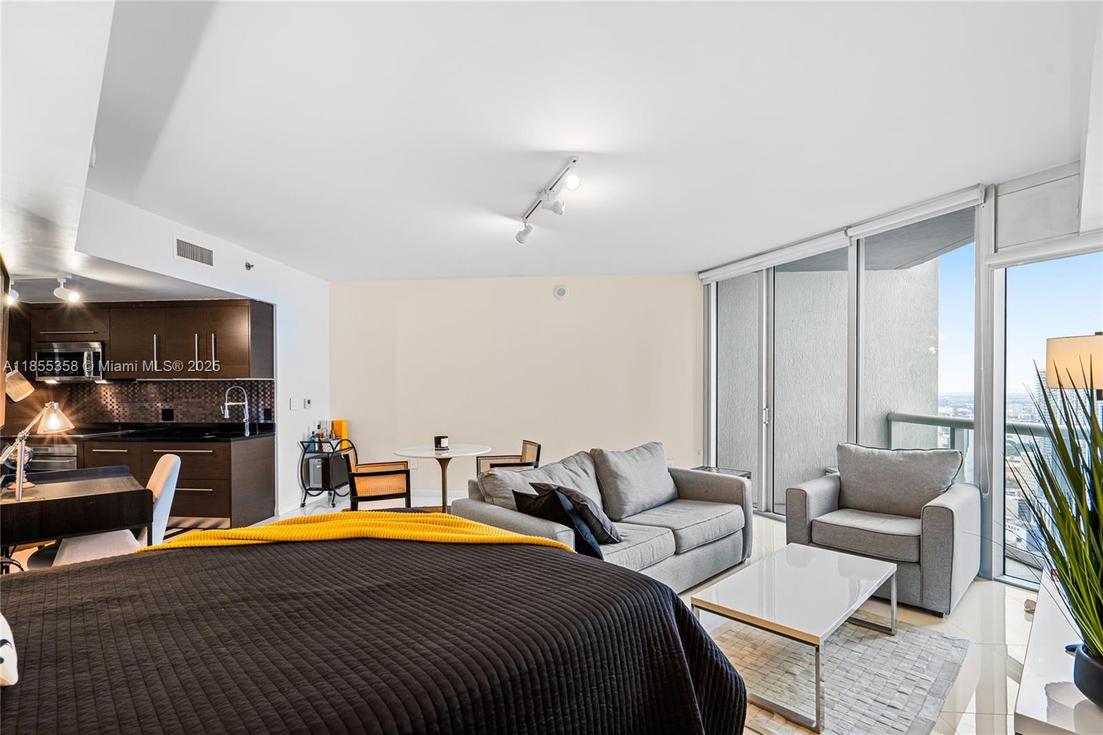 475 Brickell Ave # 4708