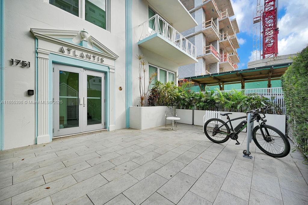 1751 James Ave # 102