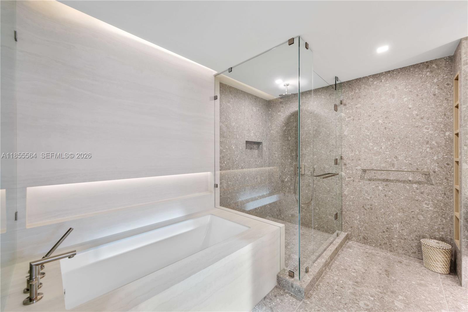 900 N Ocean Blvd # 801