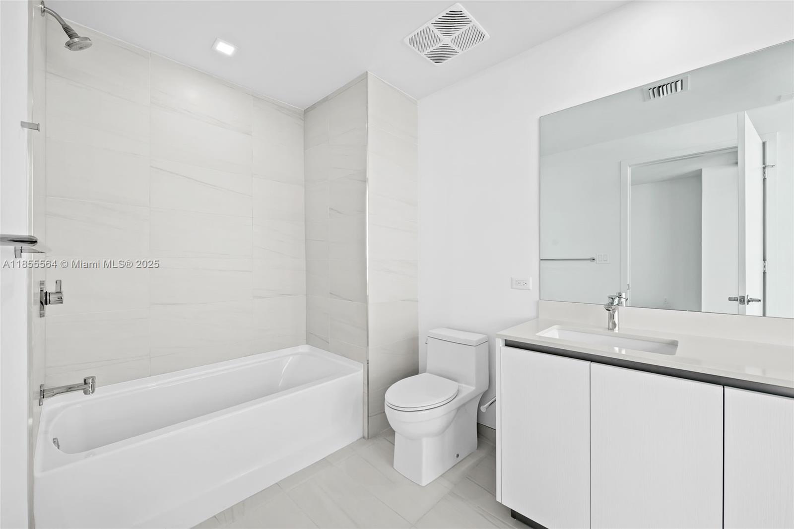 900 N Ocean Blvd # 801