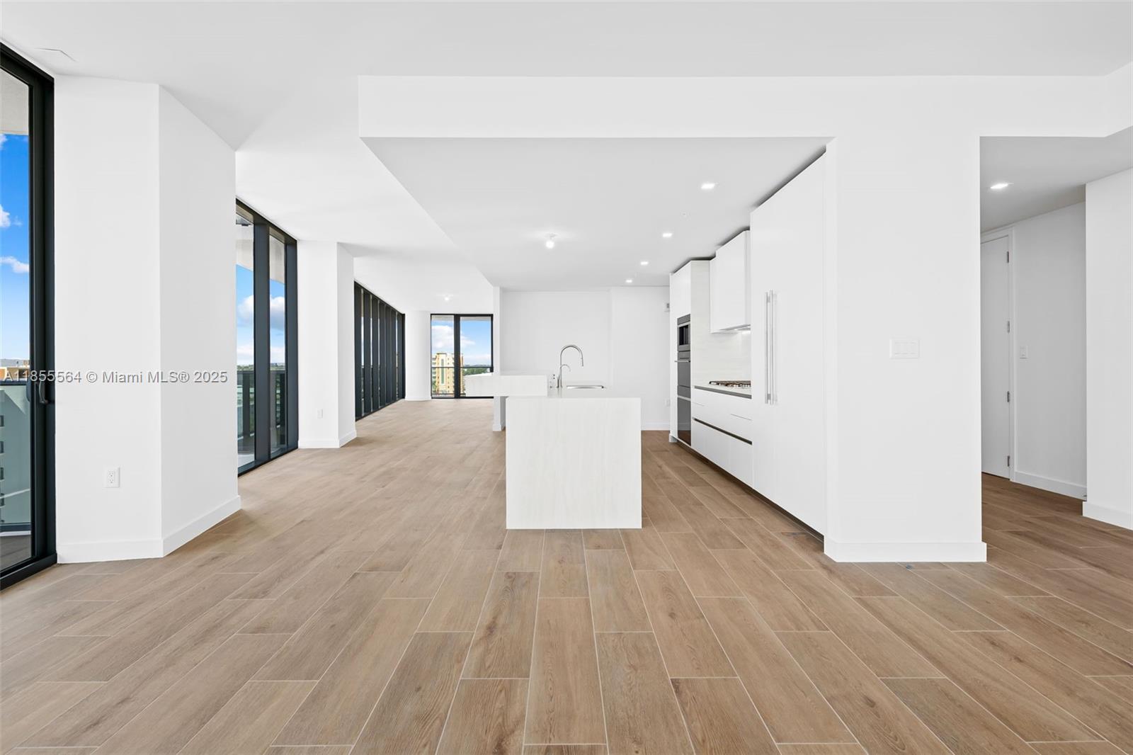 900 N Ocean Blvd # 801