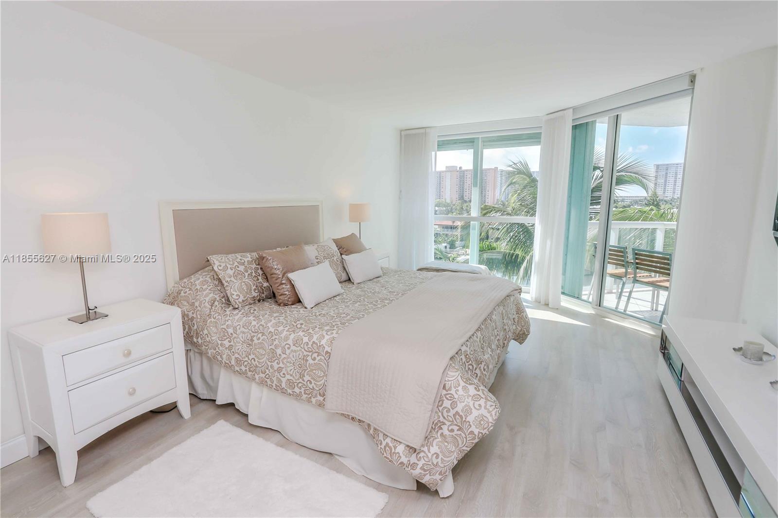 16500 Collins Ave # 454