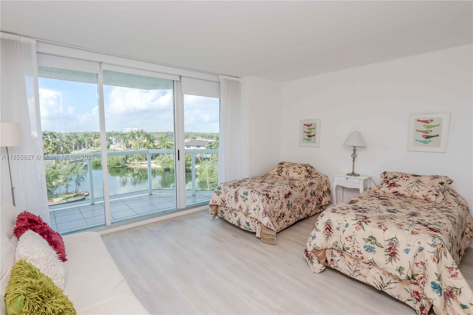 16500 Collins Ave # 454