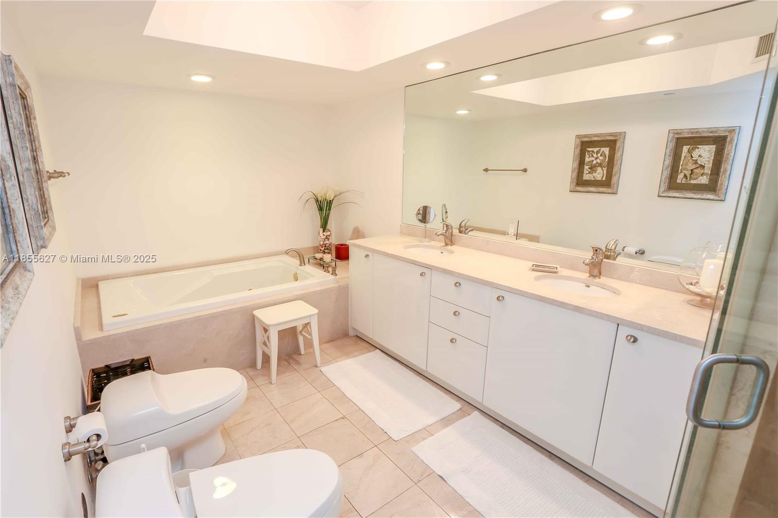 16500 Collins Ave # 454