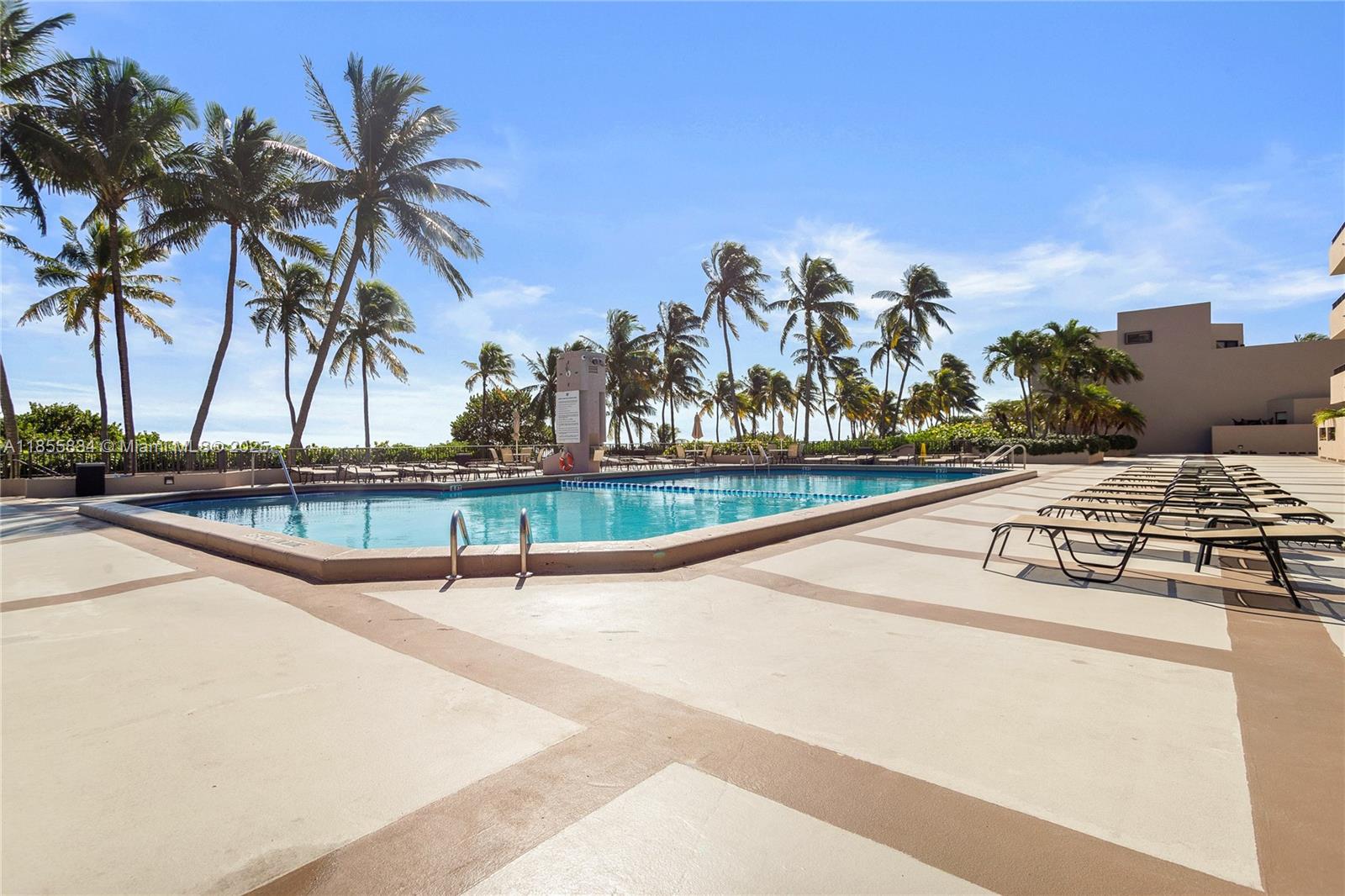 251 Crandon Blvd # 202