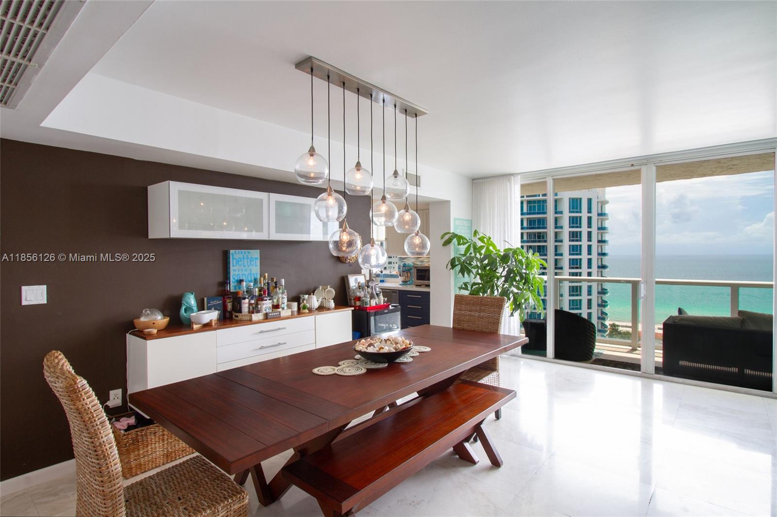 5900 Collins Ave # 1904