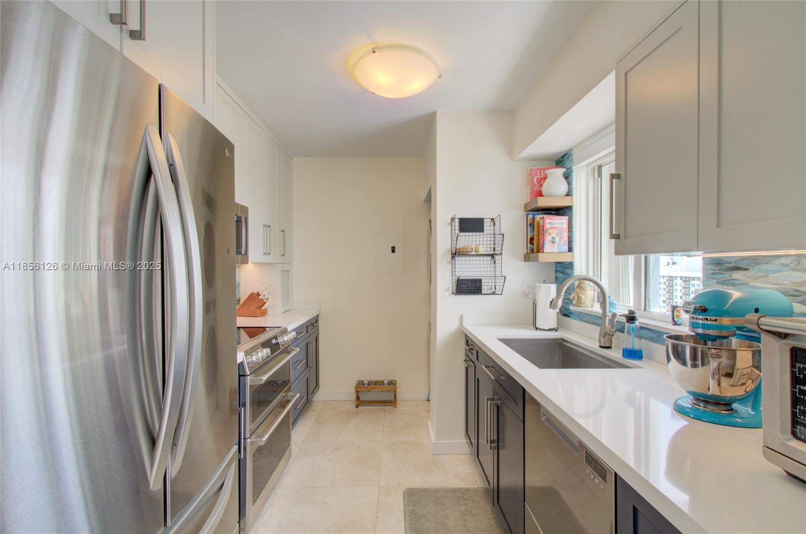 5900 Collins Ave # 1904