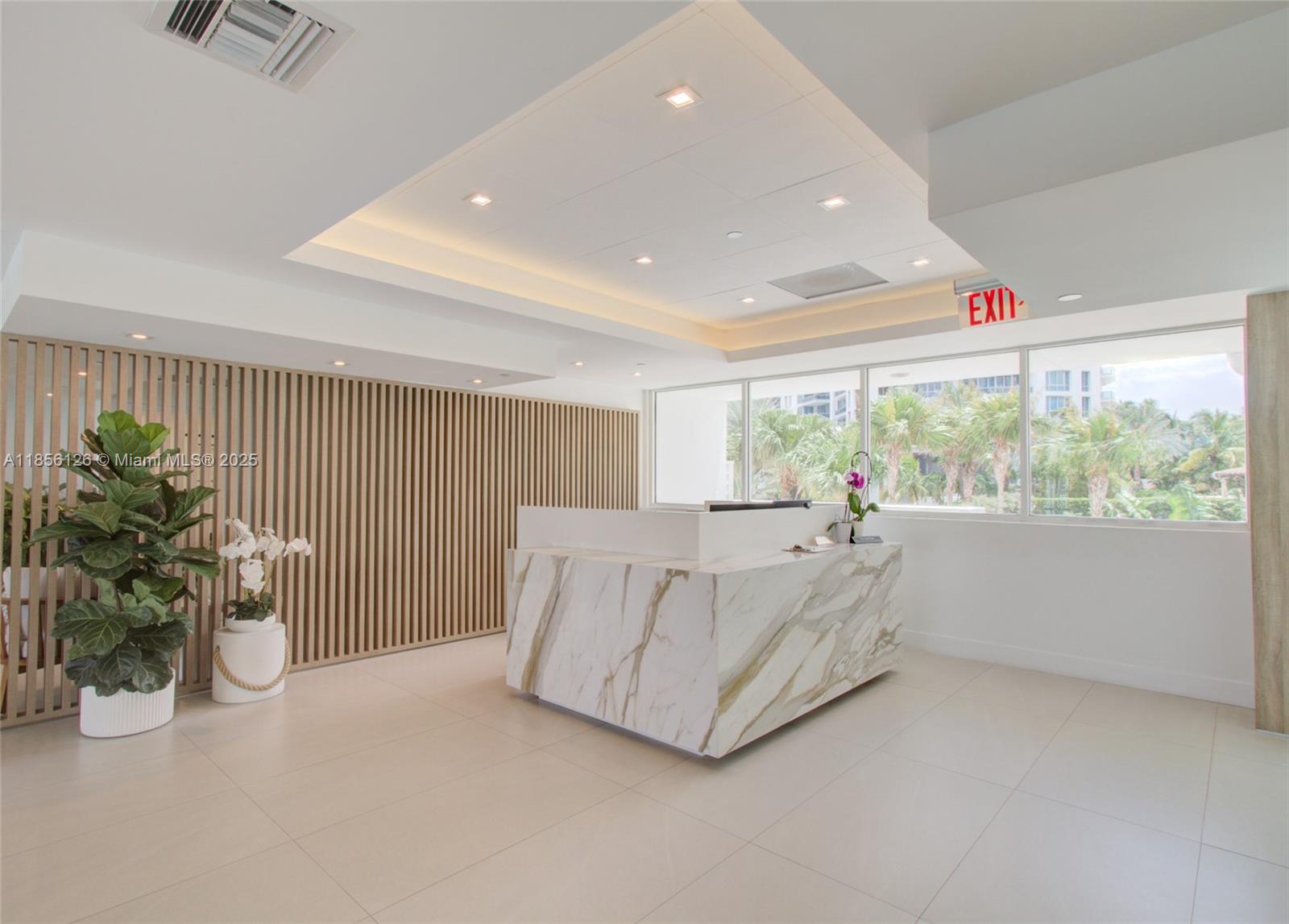 5900 Collins Ave # 1904