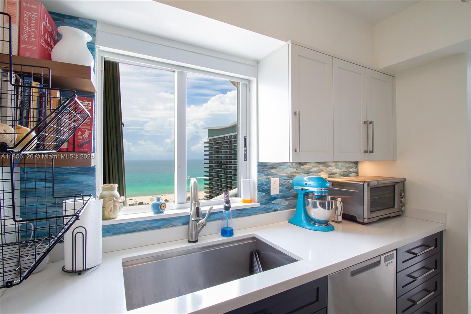 5900 Collins Ave # 1904