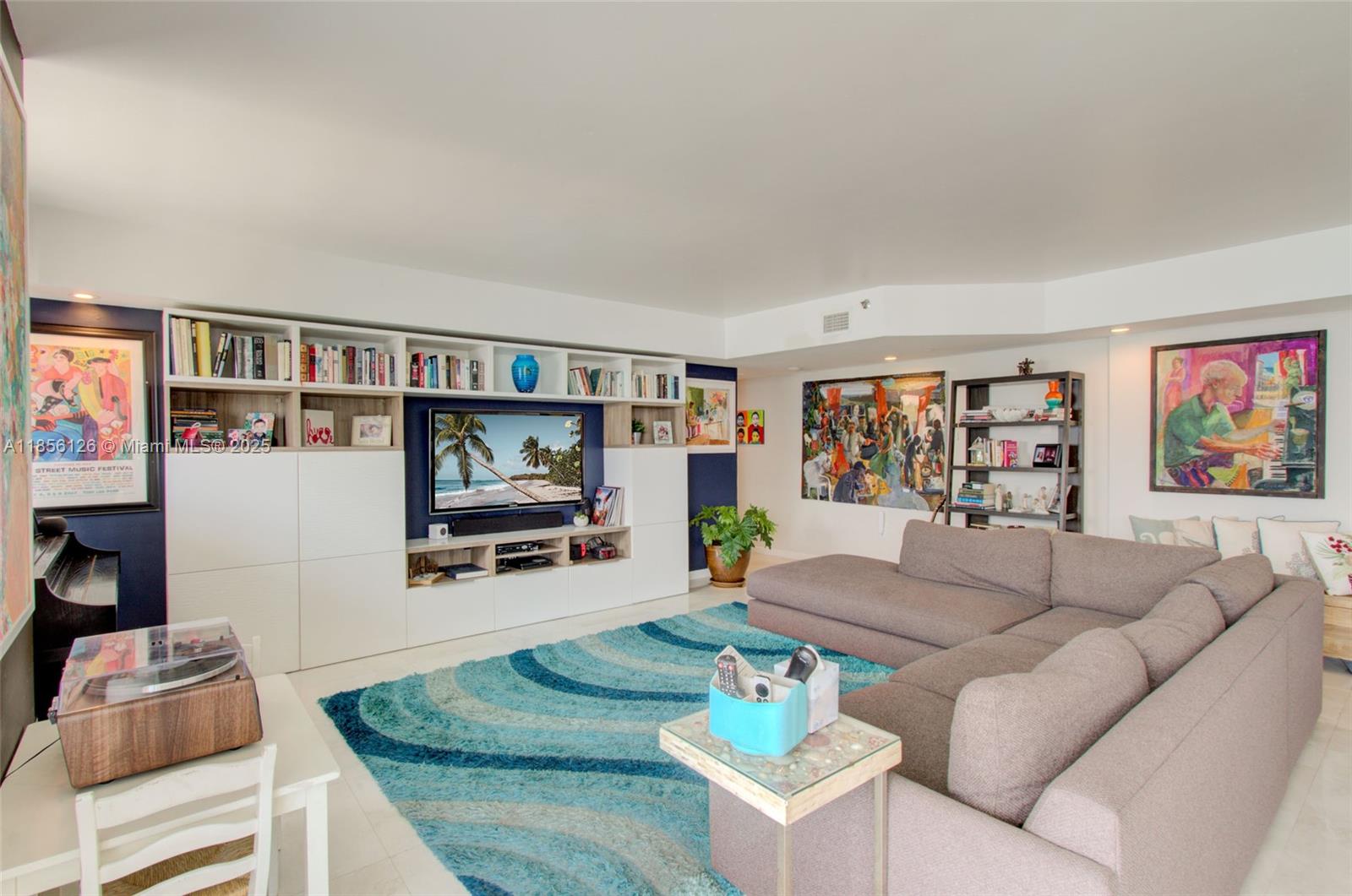5900 Collins Ave # 1904