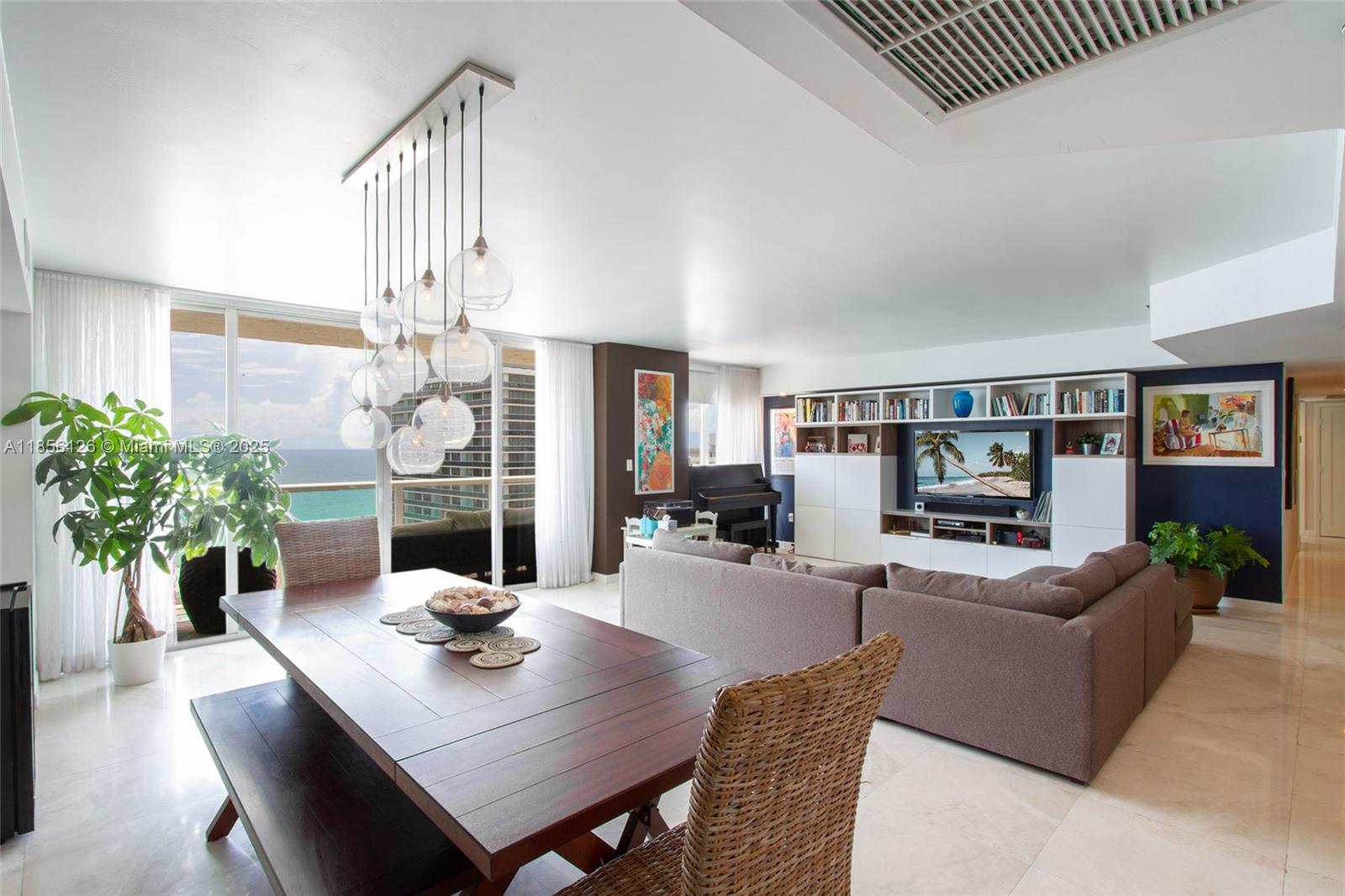 5900 Collins Ave # 1904