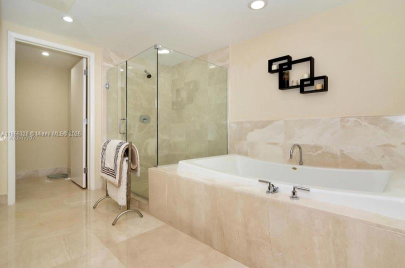 17001 Collins Ave # 1505