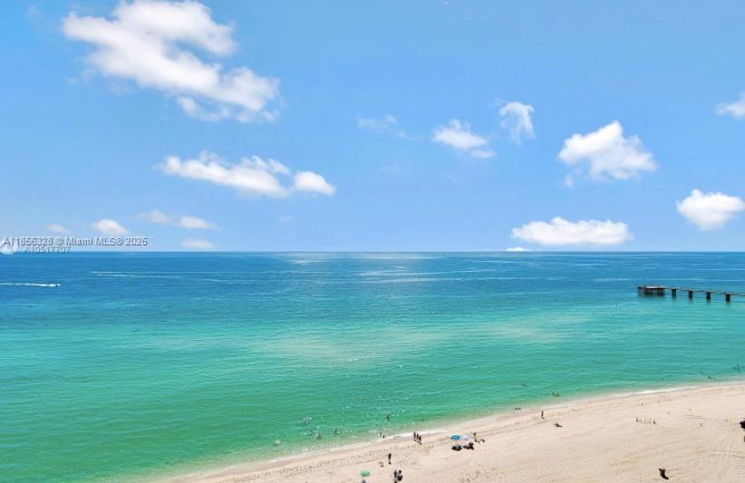 17001 Collins Ave # 1505