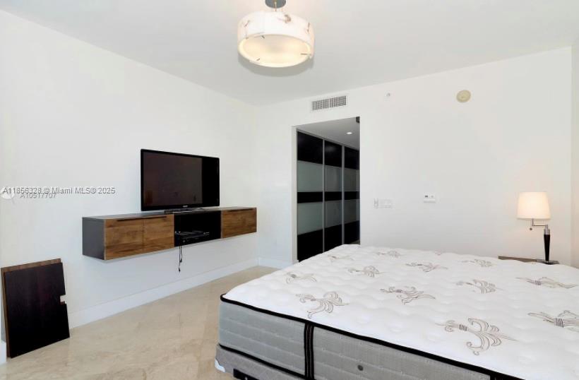 17001 Collins Ave # 1505